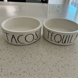 Porcelain pet bowls